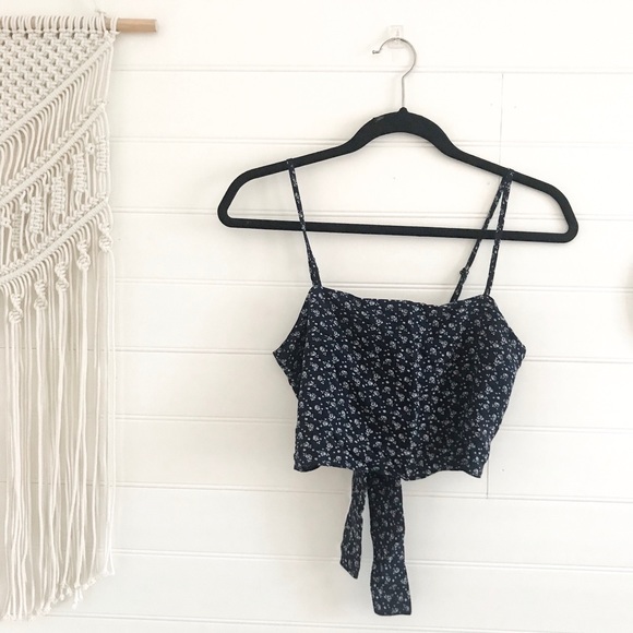Brandy Melville Tops - Brandy Melville Floral Kimberly Tank